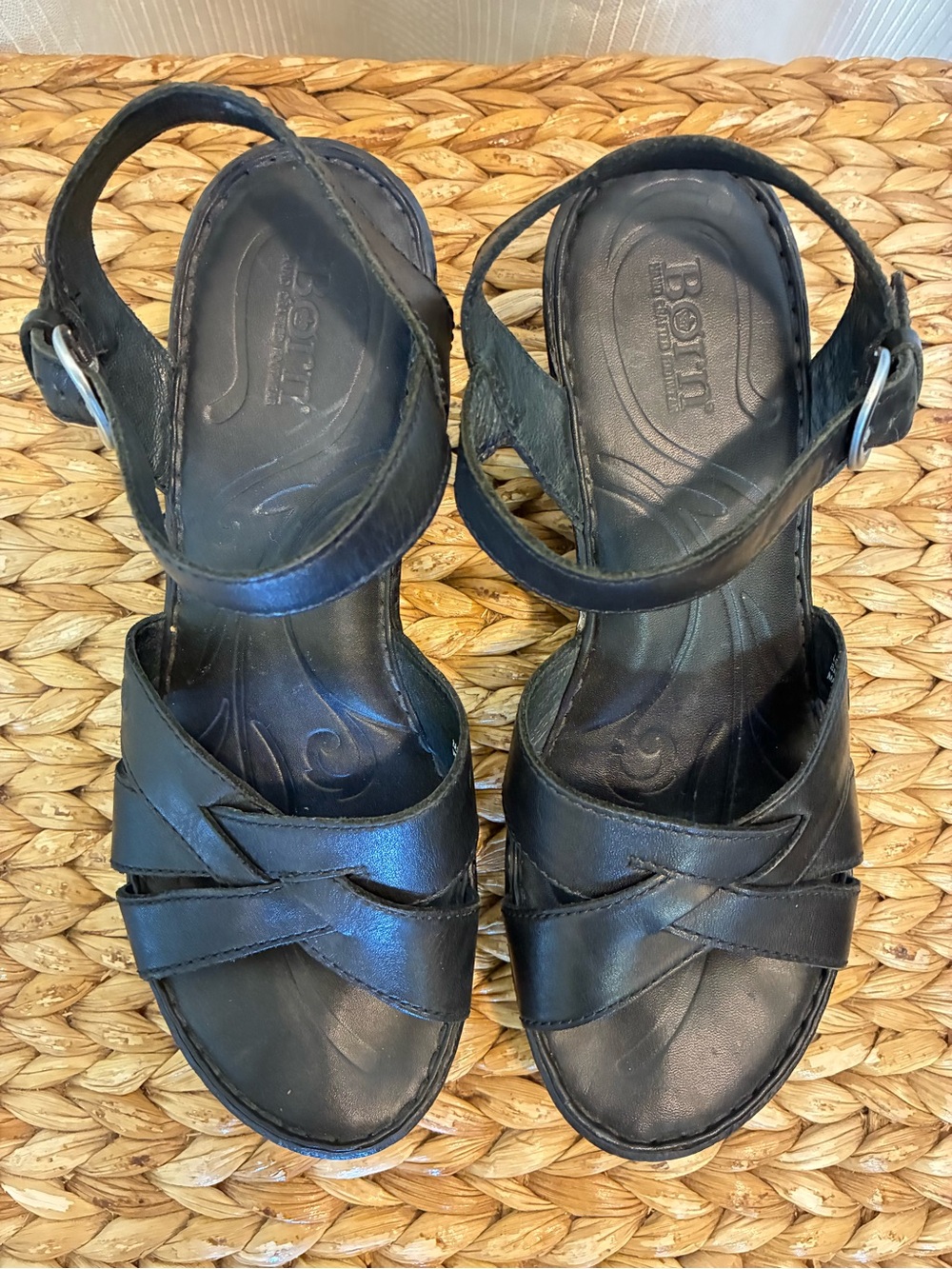 Born Black Leather Strappy Block Heel Sandals Women’s Sz 9 - Picture 5 of 8